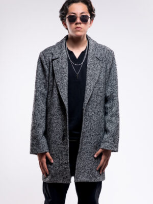 Alternative view of Abrigo de lana con solapa y botones al frente