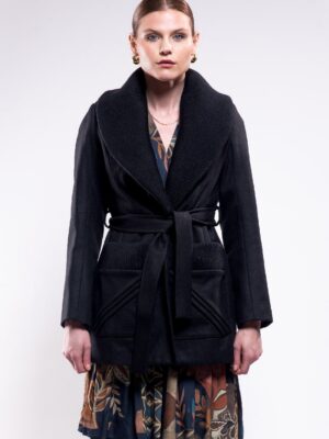 Alternative view of Abrigo envolvente de lana con cardigan en solapa